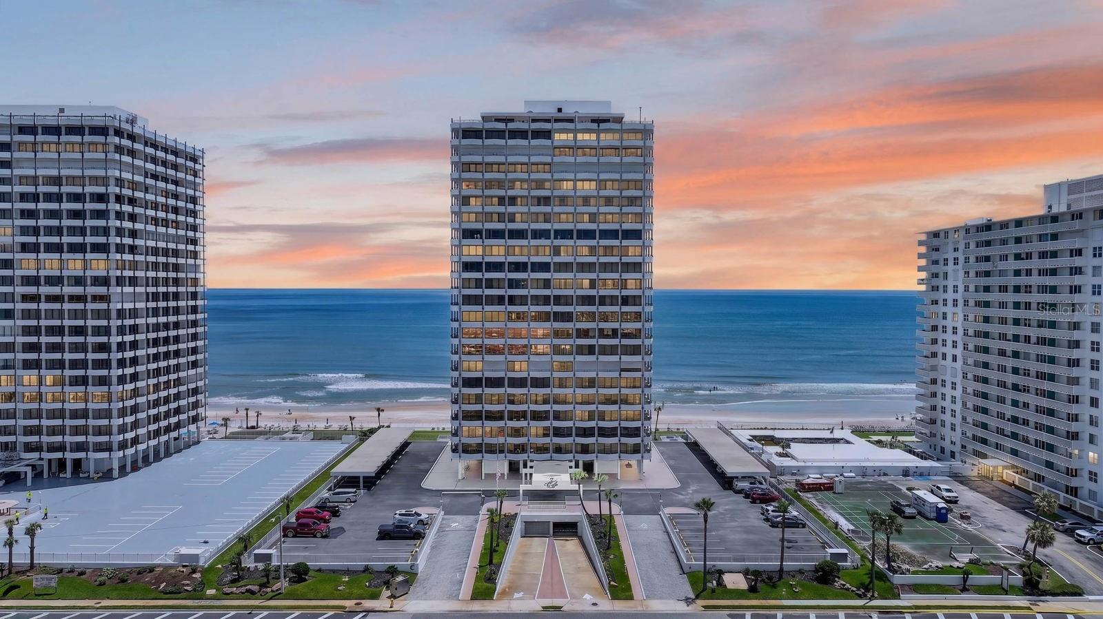 Open house at 2828 N ATLANTIC AVE #305