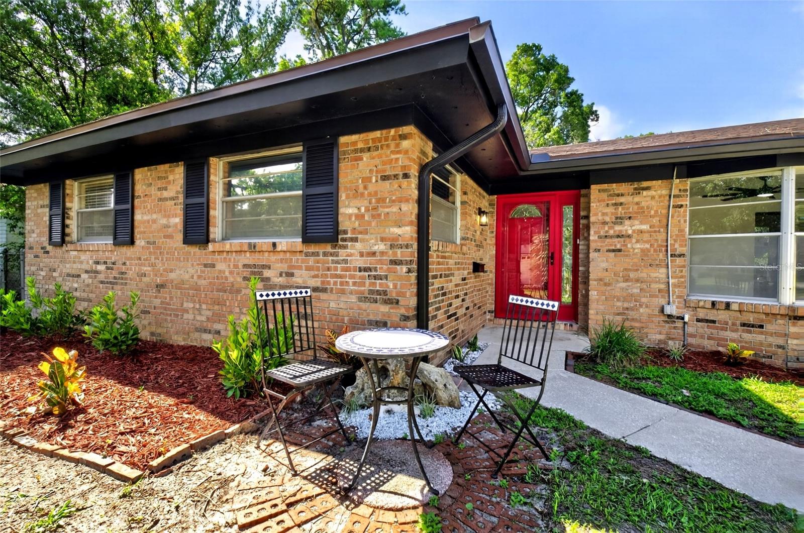 Open house at 5212 CLARENDON RD