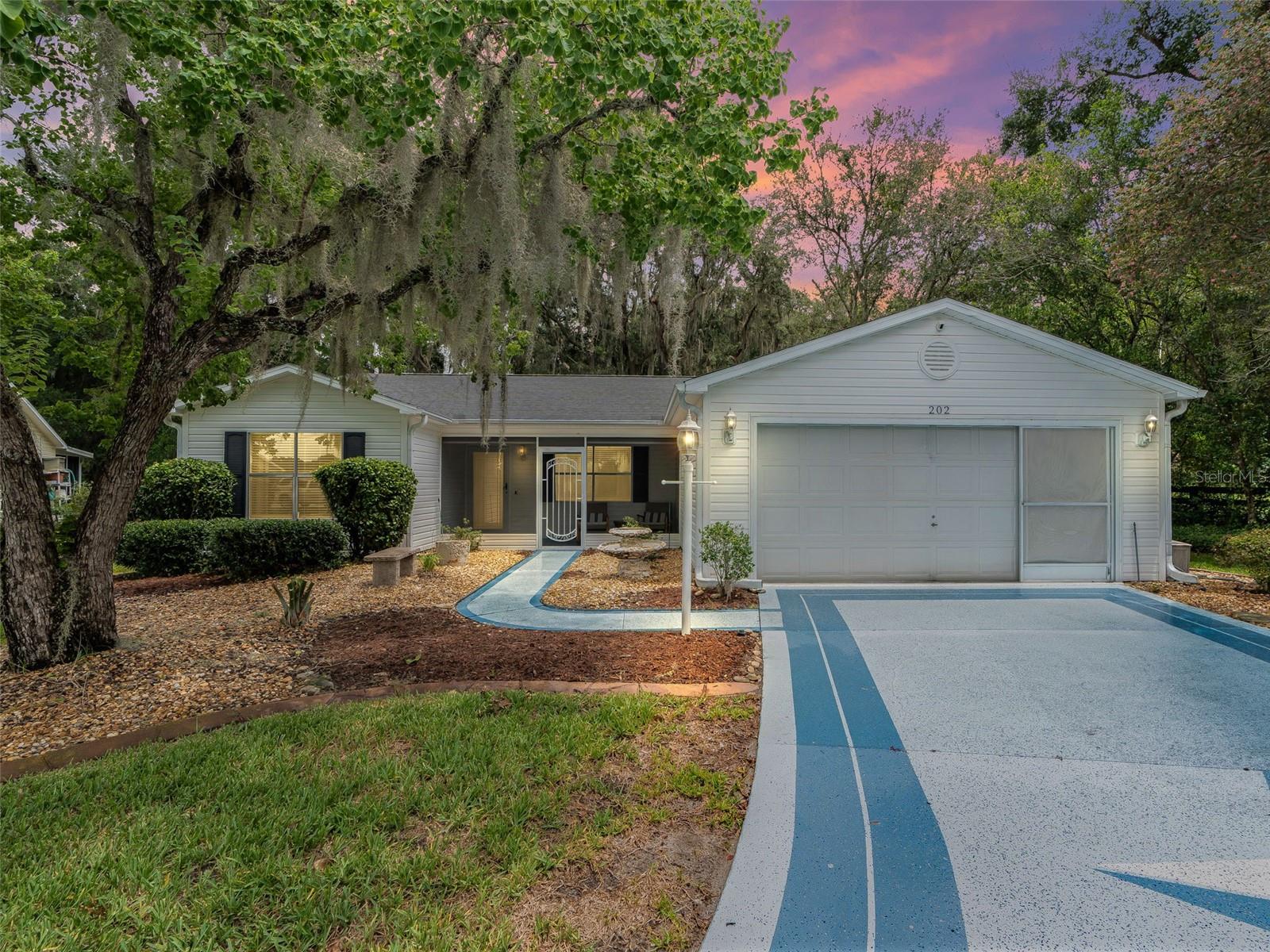 202 JUAREZ WAY, THE VILLAGES, FL