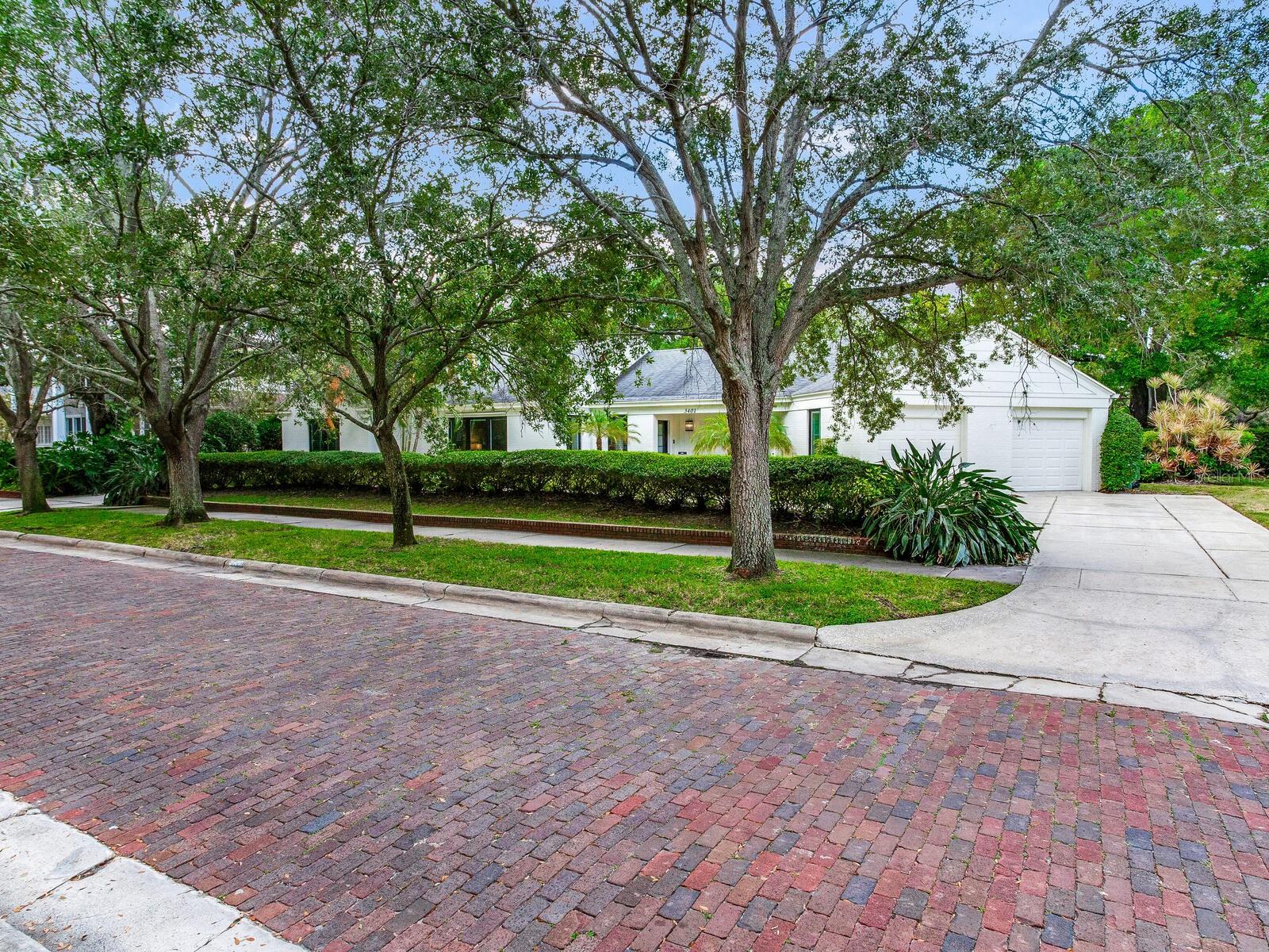 3401 S ALMERIA AVE, TAMPA, FL