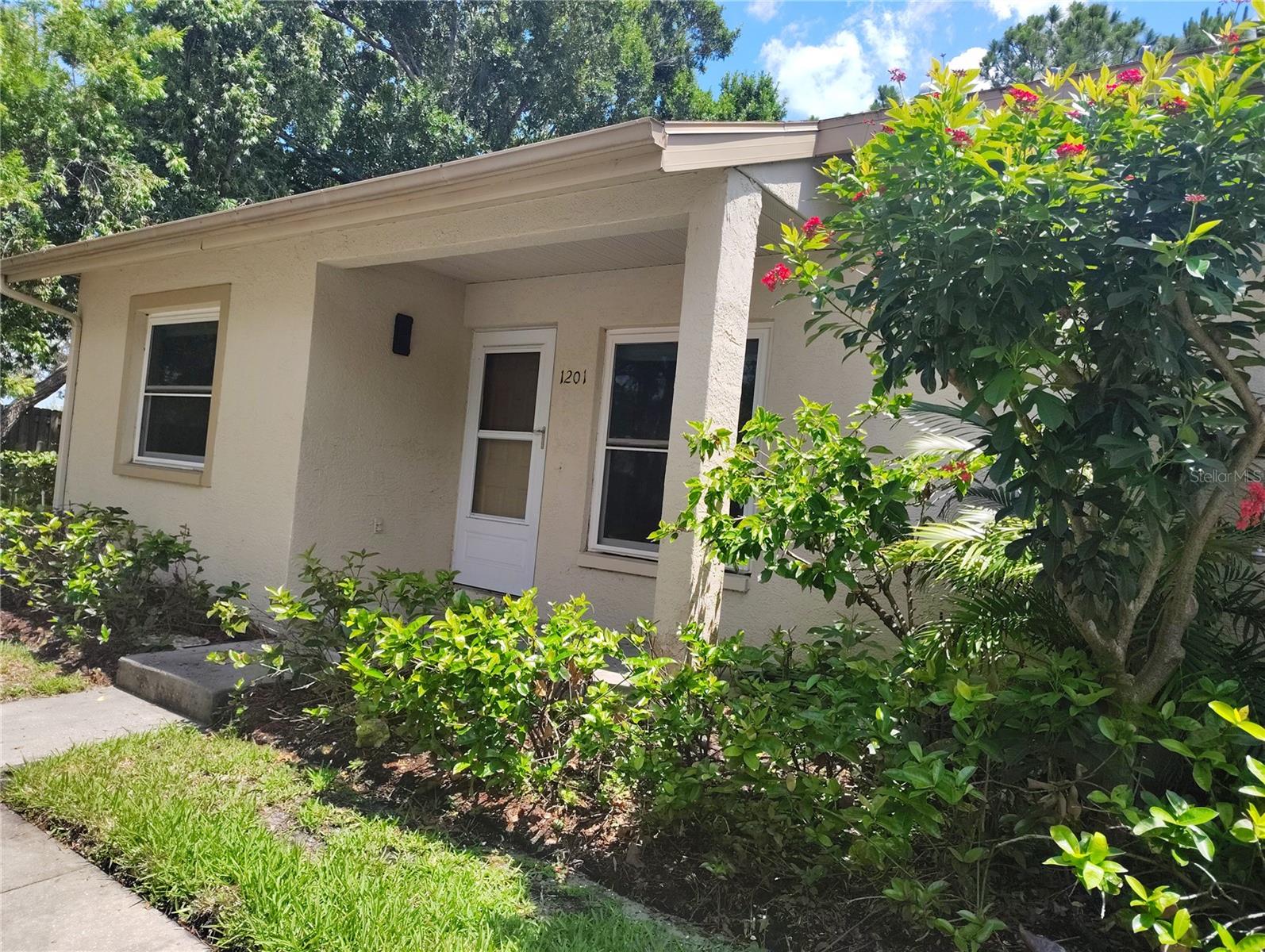 Open house at 10853 43RD ST N #1201