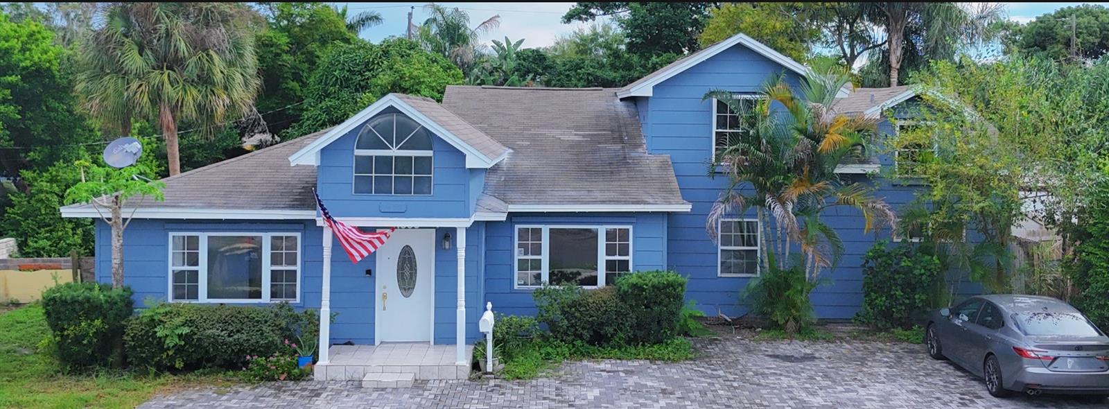 Open house at 1655 DREW ST